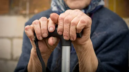 Pensia medie lunară a crescut cu 0,7% în termeni nominali, dar a scăzut cu 0,8% în termeni reali, în al doilea trimestru din 2021, față de cel anterior