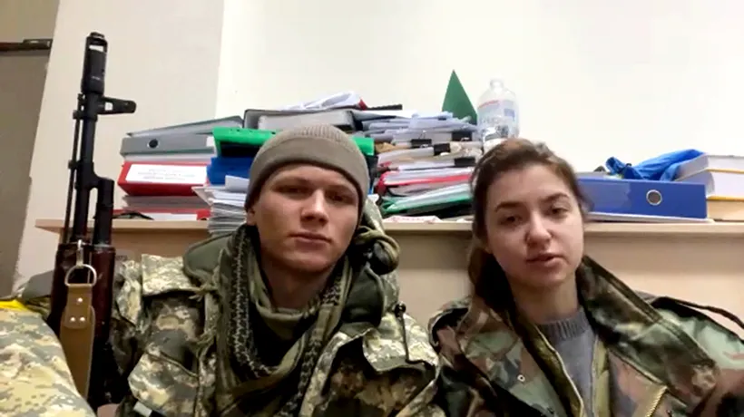 „Ultima noapte de dragoste, întâia noapte de război”. Un cuplu din Kiev își petrece luna de miere pe front, cu arma în mână