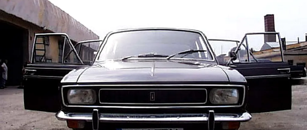 Limuzina Chrysler a dictatorului Nicolae Ceaușescu, scoasă la licitație, la Artmark. Care este prețul de pornire