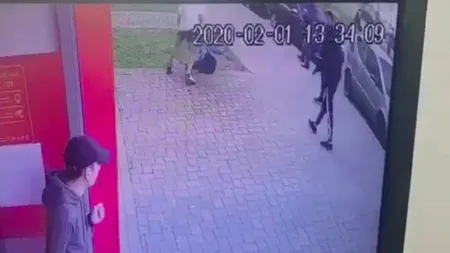 Andrei are 14 ani și este în comă după ce a fost bătut în fața unei case de pariuri. Familia speră într-o minune VIDEO