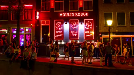 Schimbări în celebrul Cartier Roșu din Amsterdam? Ce anunță primarul orașului