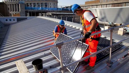 VIDEO: Cum arată cel mai mare pod din lume alimentat cu energie solară