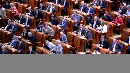 SONDAJ. Dacă duminica aceasta ar avea loc alegeri parlamentare, cu ce partid ați vota?