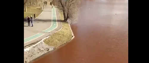 Gata, s-a aflat de ce este roșie apa din Lacul IOR!