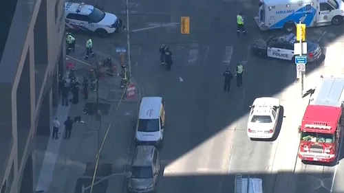 Atac la Toronto: Cel puțin 10 morți și 15 răniți după ce un șofer care a intrat cu o dubiță în mulțime cu peste 100 km/h. Atacatorul, arestat. Mesajul premierului Canadei. VIDEO