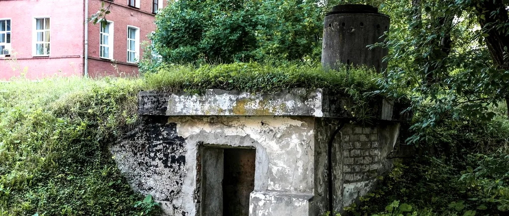 ADĂPOSTURILE antiaeriene din România, transformate în „cămări” și spații de depozitare. În Târgu Jiu sunt transformate în camere pentru murături