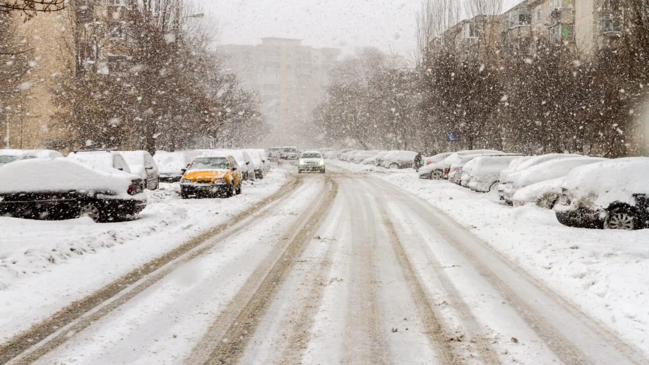 Cea mai geroasă dimineață din 2025. Locul din România în care s-au înregistrat -12 grade Celsius.  