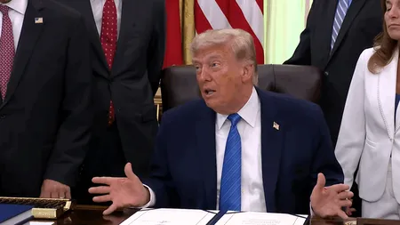 Trump amenință Iranul cu reluarea bombardamentelor dacă nu va semna rapid un acord de pace. „Îi vom ataca foarte dur”