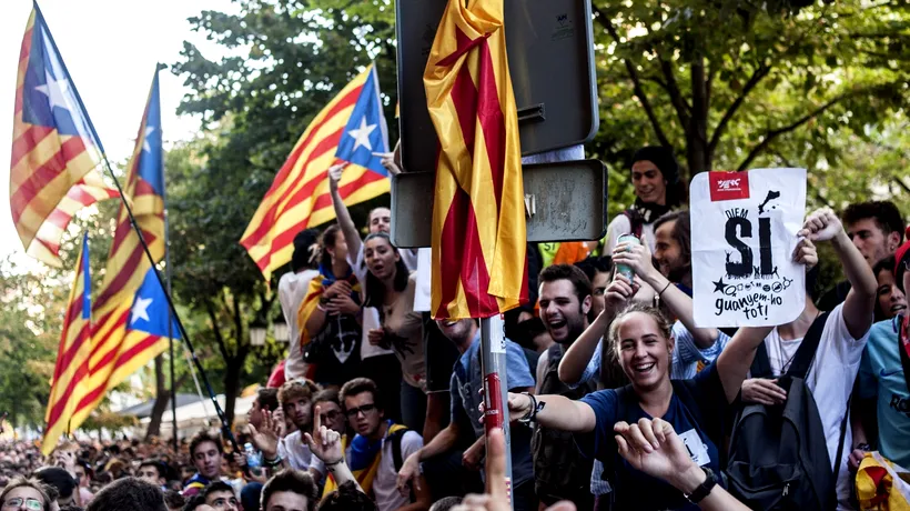 Barcelona fierbe, după ce Madrid-ul a trimis mii de polițiști în Catalonia, pentru a bloca referendumul de independență