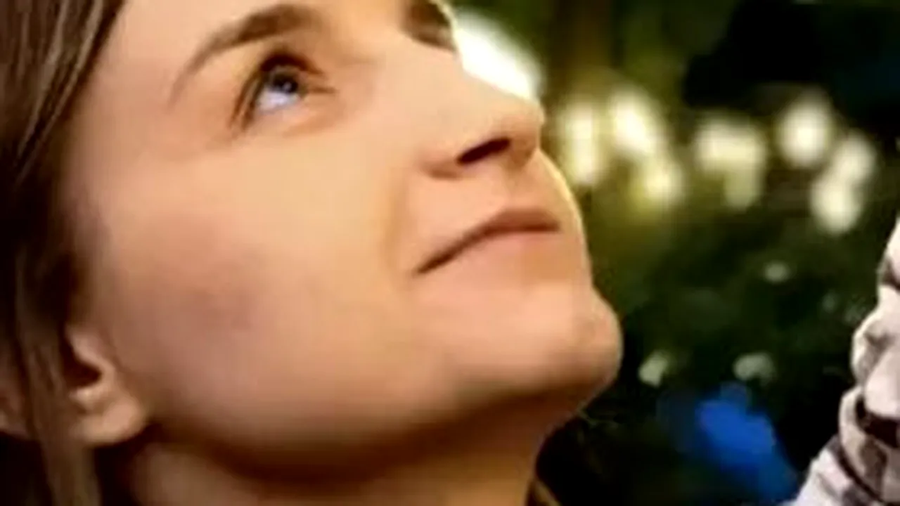 Alexandra din Botoșani a murit cu ZILE, sub ochii medicilor. „Tot ce îmi doresc e să-mi facă anestezia...”