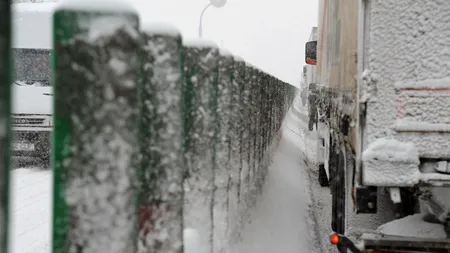 NINSORI pe Valea Prahovei. Utilajele de deszăpezire intervin pe DN1 și DN1A