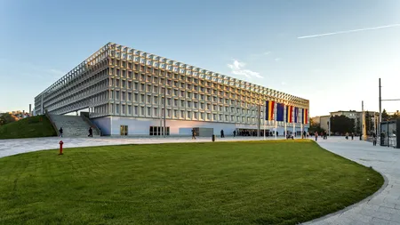 Trei handbaliste ale echipei Corona Brașov sunt suspectate de utilizarea unei metode interzise /  Clubului Corona Brașov reacționează: A fost o formă de recuperare medicală / Ministrului Tineretului și Sportului a precizat că nu ar fi trebuit să fie divulgate numele sportivilor