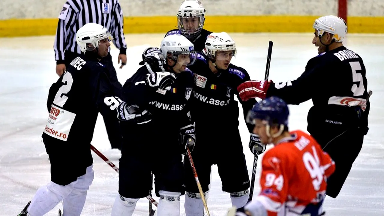 Hochei Club Sportul Studențesc - echipa care refuză să moară: Vedem gheața doar la meciuri și avem salarii de 300 de lei