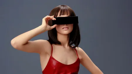 O ROMÂNCĂ a creat două manechine virtuale pentru celebra publicație de modă Vogue: 