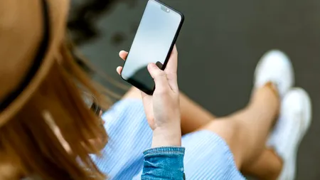 Cinci trucuri care cresc durata de „viață” a smartphone-ului tău