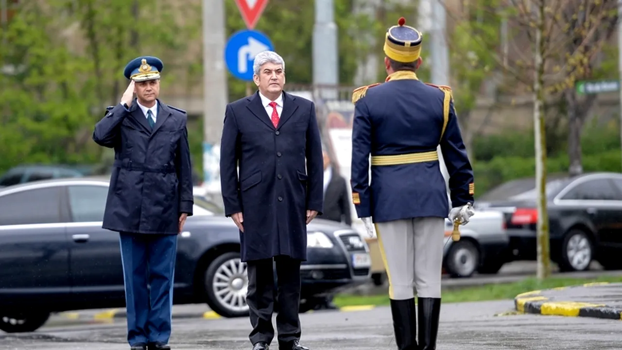 Cadourile vicepremierului Oprea pentru polițiști: 57 de milioane de euro pentru mașini, sporuri salariale, decontarea transportului