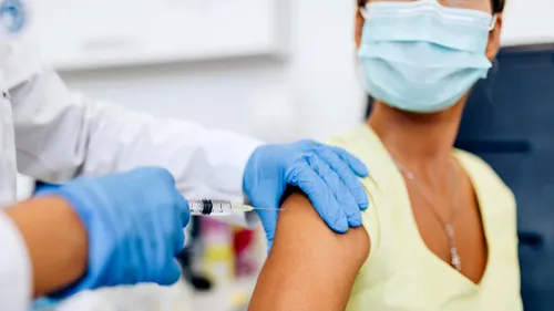 Un raport al INSP arată că 95.2% din decesele înregistrate în ultima săptămână au fost la persoane nevaccinate