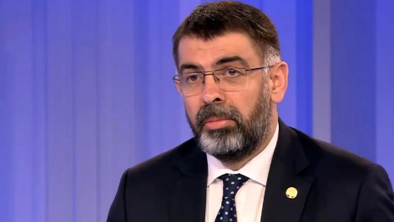 Fostul ministru al Justiției, Robert Cazanciuc: ”Roșu, împăratul și statul de drept” (OPINIE)