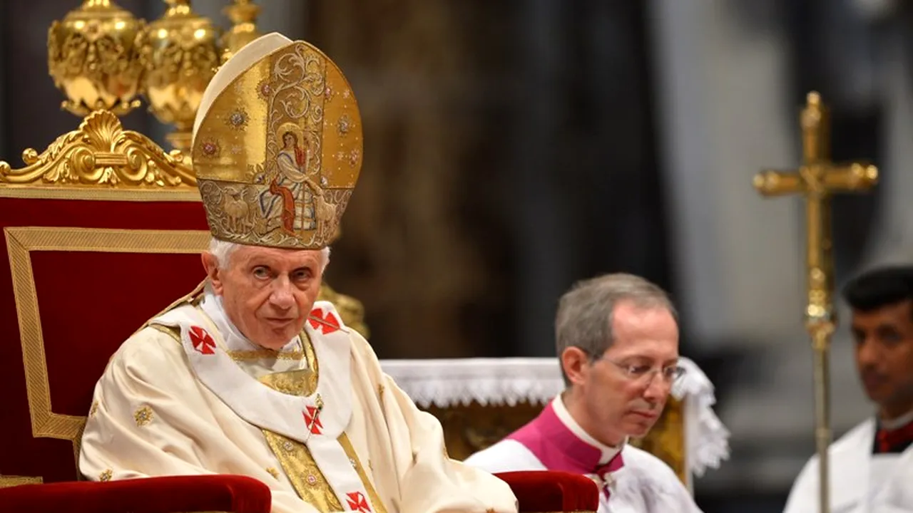 @pontifex: Papa își face cont pe Twitter. Când va transmite Benedict al XVI-lea primului lui mesaj