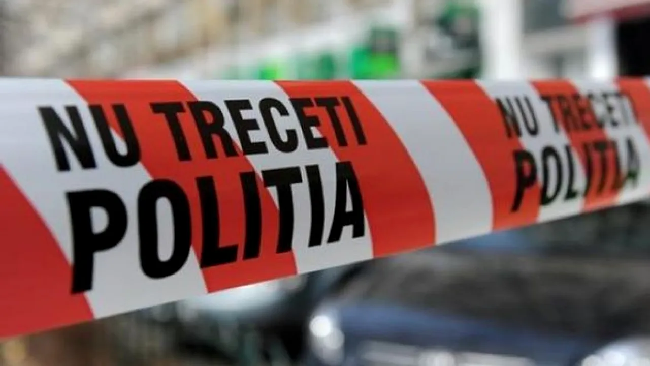 TRAGEDIE! O femeie a murit, după ce a căzut de etajul al patrulea al unui bloc