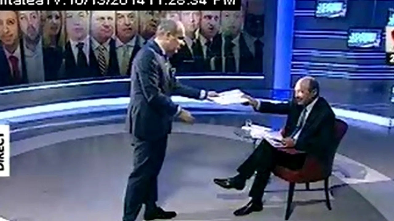 Rareș Bogdan, dezvăluire din culisele emisiunii în care Băsescu l-a deconspirat pe Ponta: ''Președintele și-a uitat în studioul Realitatea TV dosarul roșu''