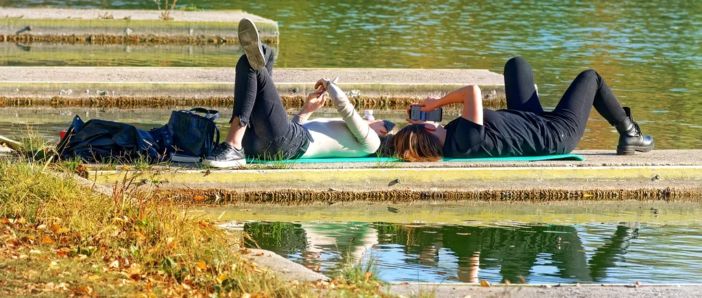 VREMEA în luna august, mai caldă decât în mod normal. În ce perioadă ne putem aștepta la caniculă