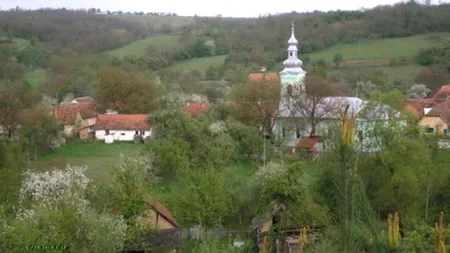 O familie a câștigat în instanță întreaga suprafață a unui sat și are de gând să evacueze localnicii