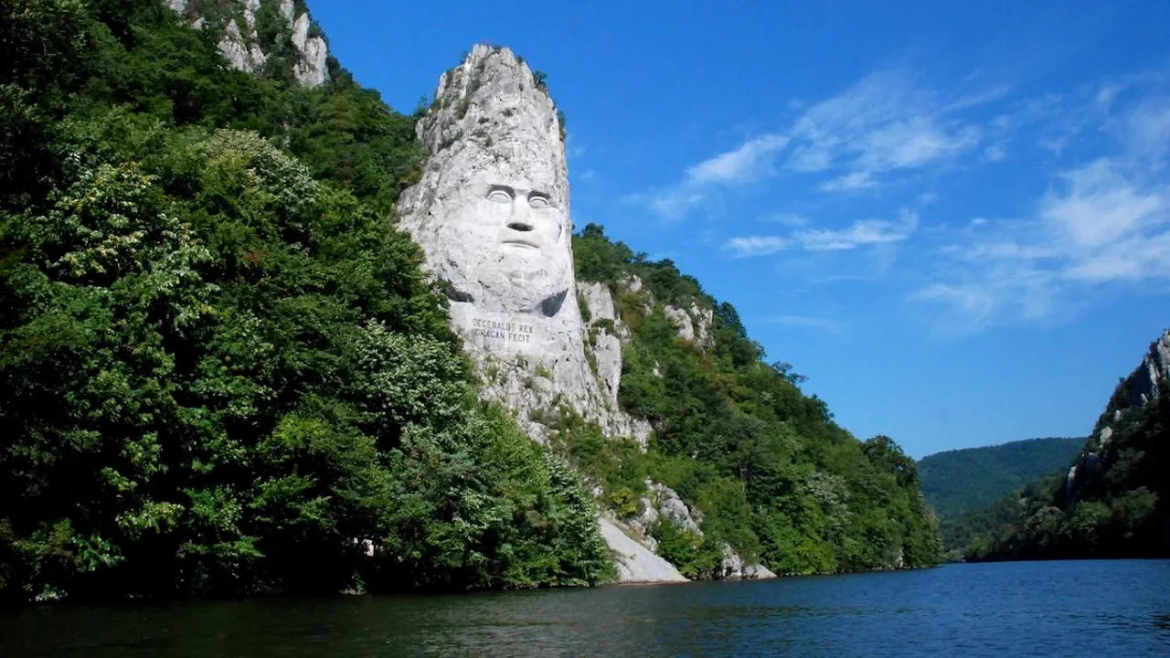 Cum i-au șocat Cazanele Dunării pe doi turiști canadieni veniți să viziteze România. „Nu ne vine să credem!”