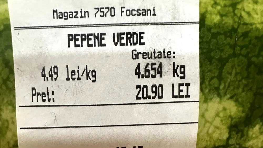 Paul din Focșani a cumpărat un pepene la 21 lei, din Kaufland. Abia când a ajuns acasă și l-a tăiat, și-a dat seama ce „țeapă” a luat