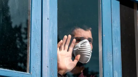 MAE: Românii care sosesc în Marea Britanie trebuie să prezinte un test COVID negativ și să intre în izolare 10 zile