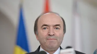 Tudorel Toader explică limitele Guvernului Bolojan: „Executivul demis nu poate promova legi”