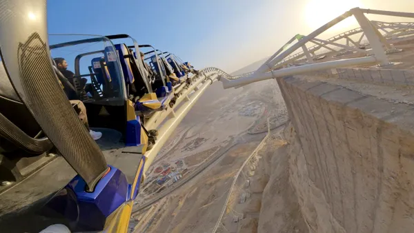 VIDEO. Cum arată cel mai extrem rollercoaster din lume. Parcul de distracții este în Arabia Saudită