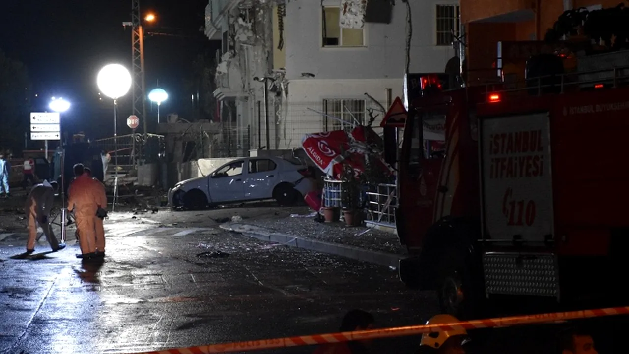 Cel puțin un mort într-o explozie produsă într-o stație de metrou din Istanbul. Oficialii anunță că a fost o bombă