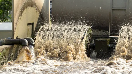 Obiectele descoperite de angajații unei stații de epurare: bebeluși avortați, prezervative și telefoane mobile