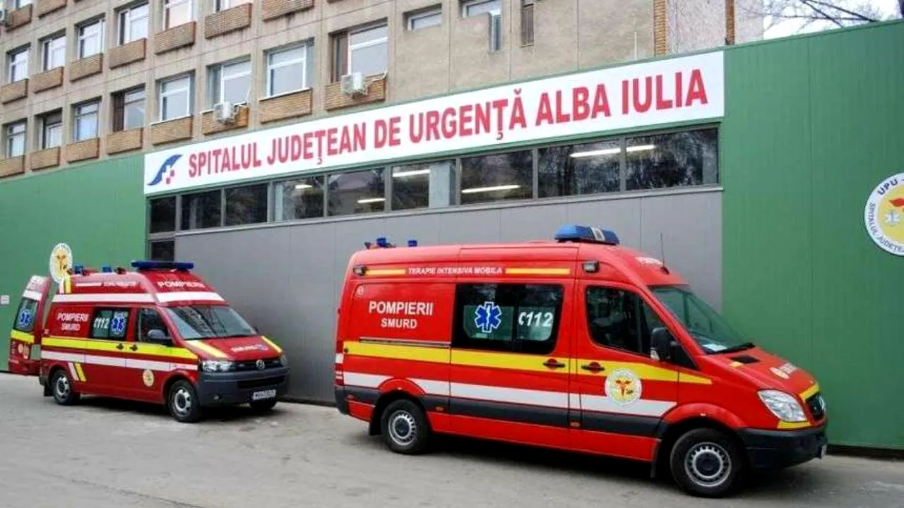 Un copil de 4 ani a căzut de la etajul al 3-lea al unui bloc din Sebeș. Minorul este internat la spital