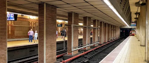 Incident la stația de metrou „1 Mai”. Călătorii au sunat la 112 după ce au văzut că iese fum din tunel / UPDATE: Circulația trenurilor, reluată