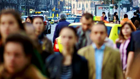 Cei mai mulți români cred că economia merge mai rău în acest an. Așteptări ridicate în 2013 - STUDIU