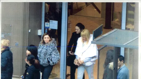 Cristian Tudor Popescu, despre imaginile cu Udrea la shopping la Paris: „Asta nu e o operațiune de servicii, este o filmare de paparazzi