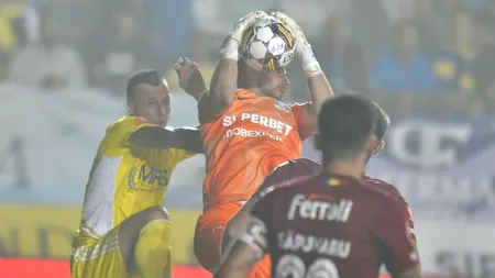 Adrian Mutu și Cristi Săpunaru, scut în jurul lui Horațiu Moldovan! Portarul a gafat în derby-ul Petrolul - Rapid, 1-0. „Rămâne cel mai bun din țară”