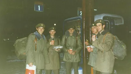 IMAGINI INEDITE din adolescența lui Victor Ponta, postate de premier pe Facebook