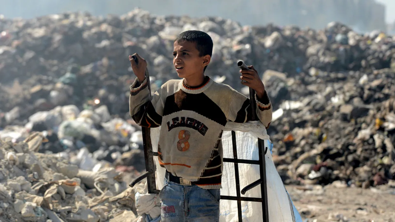 23 DE COPII UCIȘI în urma unor bombardamente în nordul Siriei. Descrierea de la fața locului făcută de un jurnalist AFP