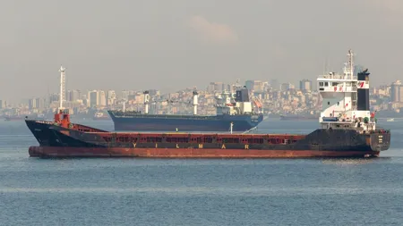 Două nave turcești s-au ciocnit în Marea Marmara. O navă și cei 10 membri ai echipajului, de negăsit după impact