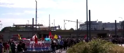 Mii de persoane au manifestat la Dresda pentru a le spune bun venit refugiaților