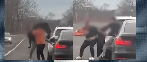 VIDEO | Scene deosebit de violente pe DN1, în județul Brașov: Doi șoferi s-au bătut până la sânge, după ce o șicanare în trafic / Reacția Poliției