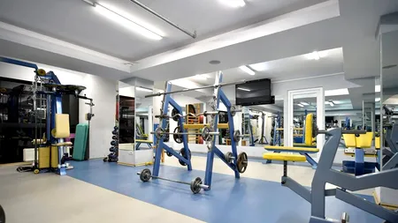 Sălile de sport, un real pericol pentru populație, în plină pandemie de coronavirus. Un medic infecționist avertizează: “Astfel de activități ar trebui limitate!”