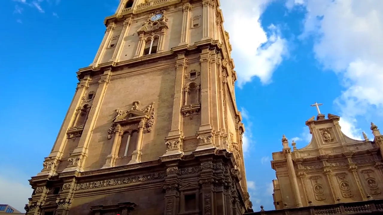 Orașul din Spania, cunoscut drept „grădina Europei”. Poate concura cu Barcelona și mulți români îl vor vizita