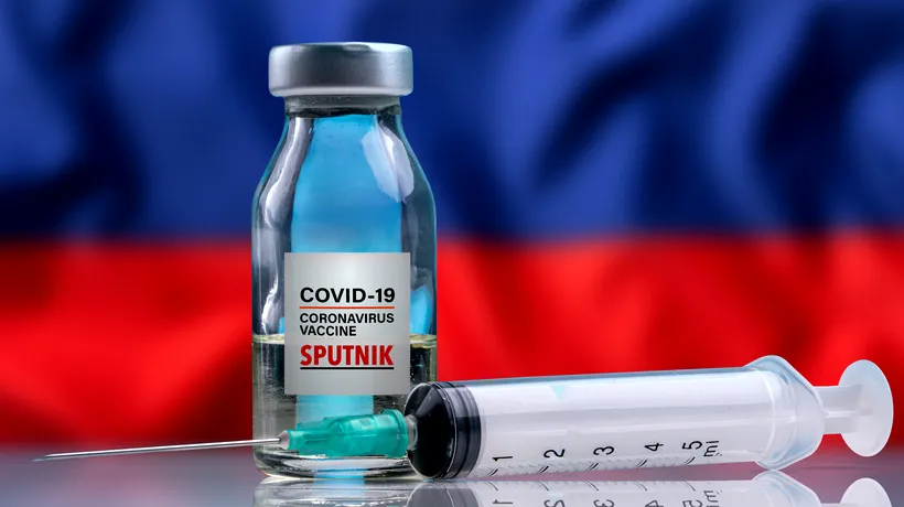 Rușii sunt vaccinați anti-COVID cu doze expirate. Ce spun specialiștii despre potențialele efecte adverse