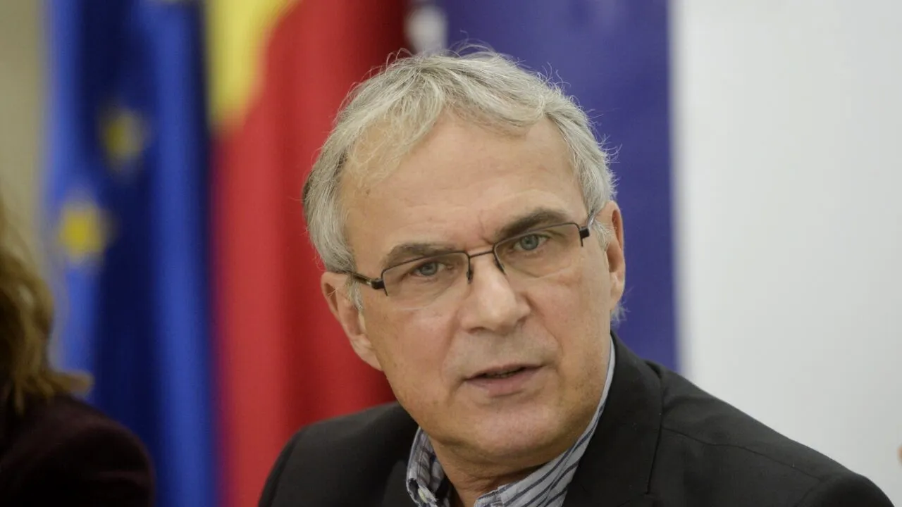 Cine este Marius Andruh, noul președinte al Academiei Române
