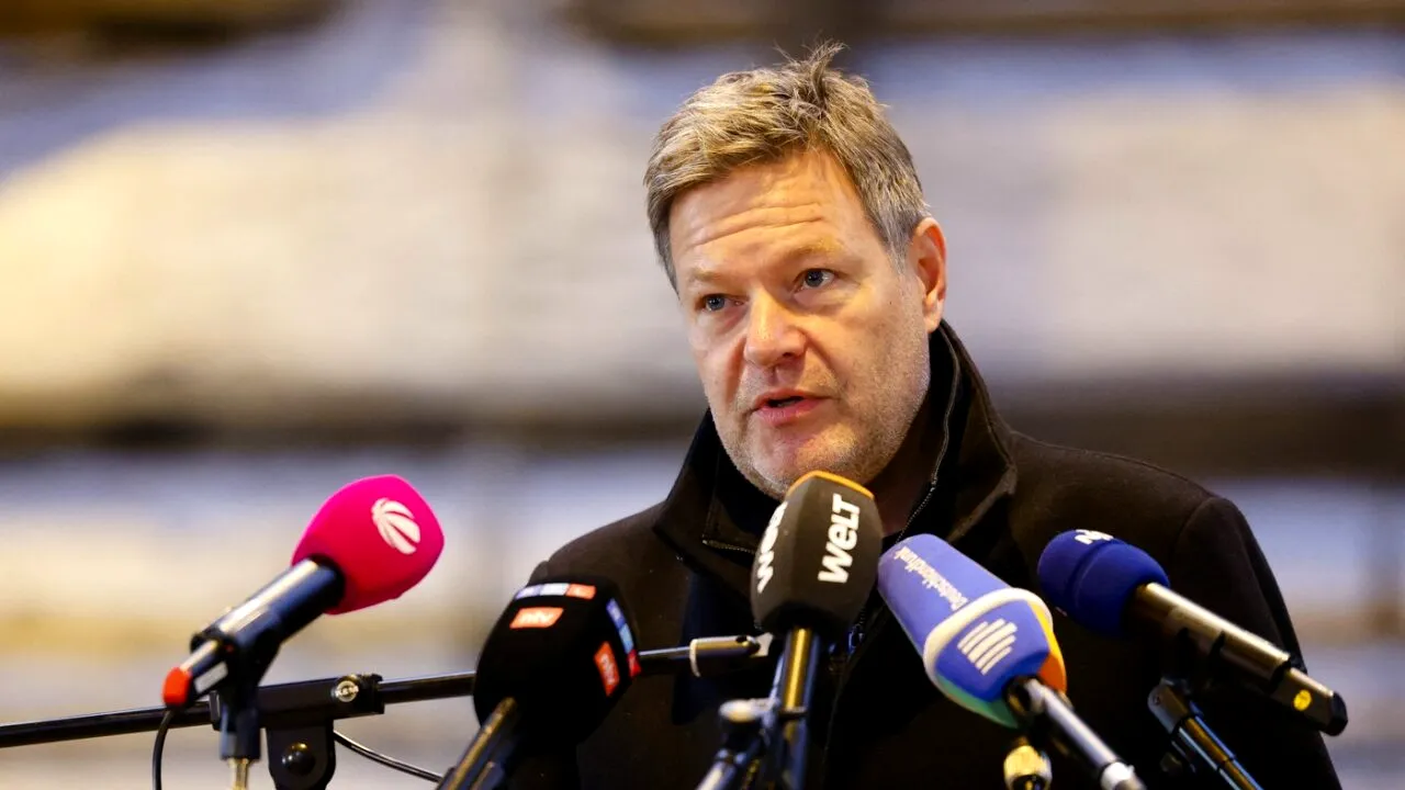 Robert Habeck, vicecancelarul Germaniei: ”Jos mâinile de pe democraţia noastră, domnule Musk!”