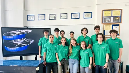 Elevi români, premiați de NASA / Ciolacu: Vreau să-i mulțumesc doamnei Deca pentru că a găsit soluții astfel încât să fie premiați și de statul român